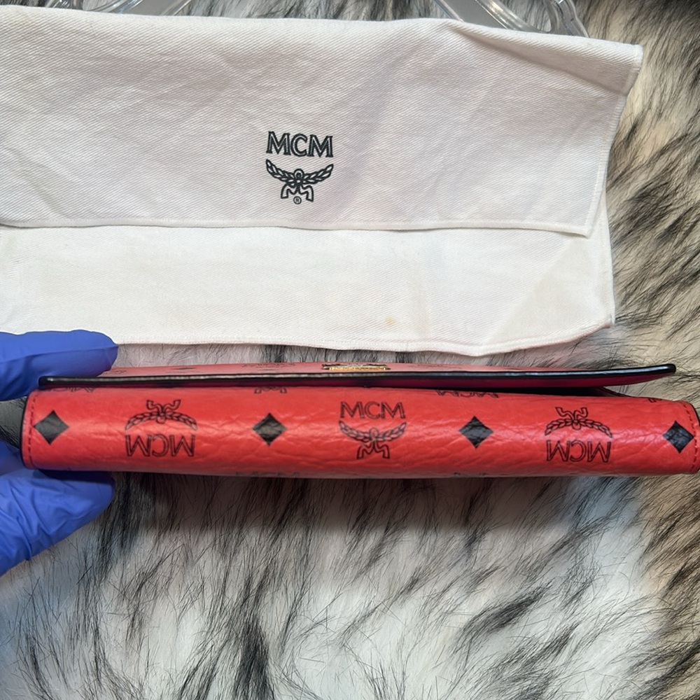 MCM wallet with pink interior, NWOT - Picture 6 of 11